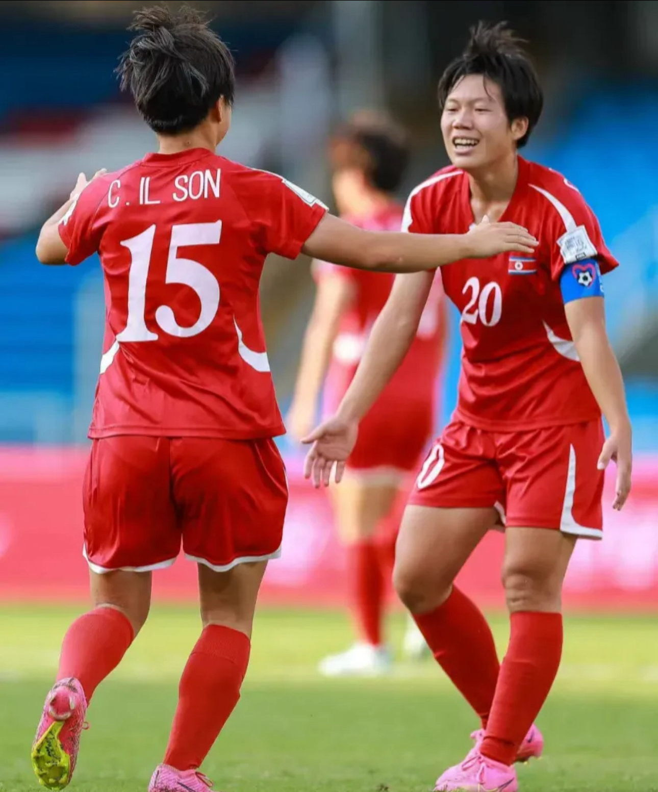 包含朝鲜球队在比赛中展现顽强意志！的词条