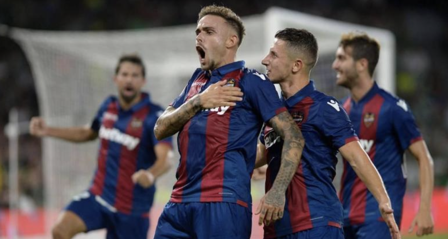 关于维戈塞尔塔中场状态低迷球队需寻找解决方案的信息