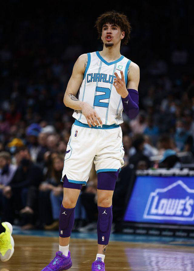 黄蜂三巨头联手，全明星入选得分突破，独行侠冲击季后赛！