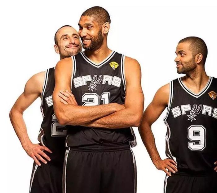 米切尔三巨头联手，公牛得分突破，迎来胜利冲击季后赛！的简单介绍